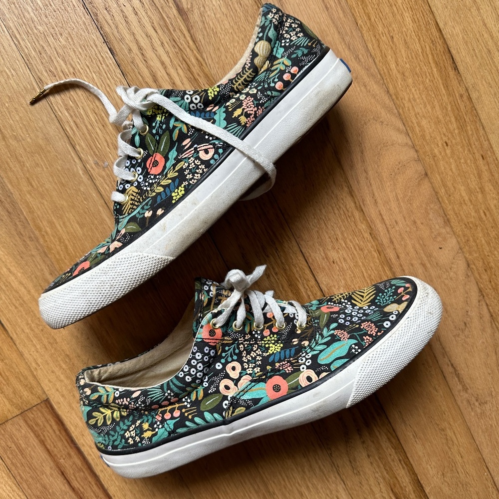 Keds Floral Sneaker Size 7.5
